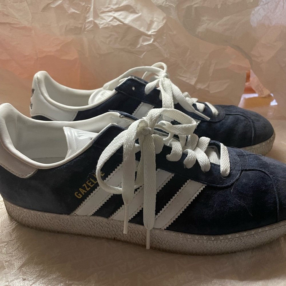 Adidas Gazelles blue & white 8.5